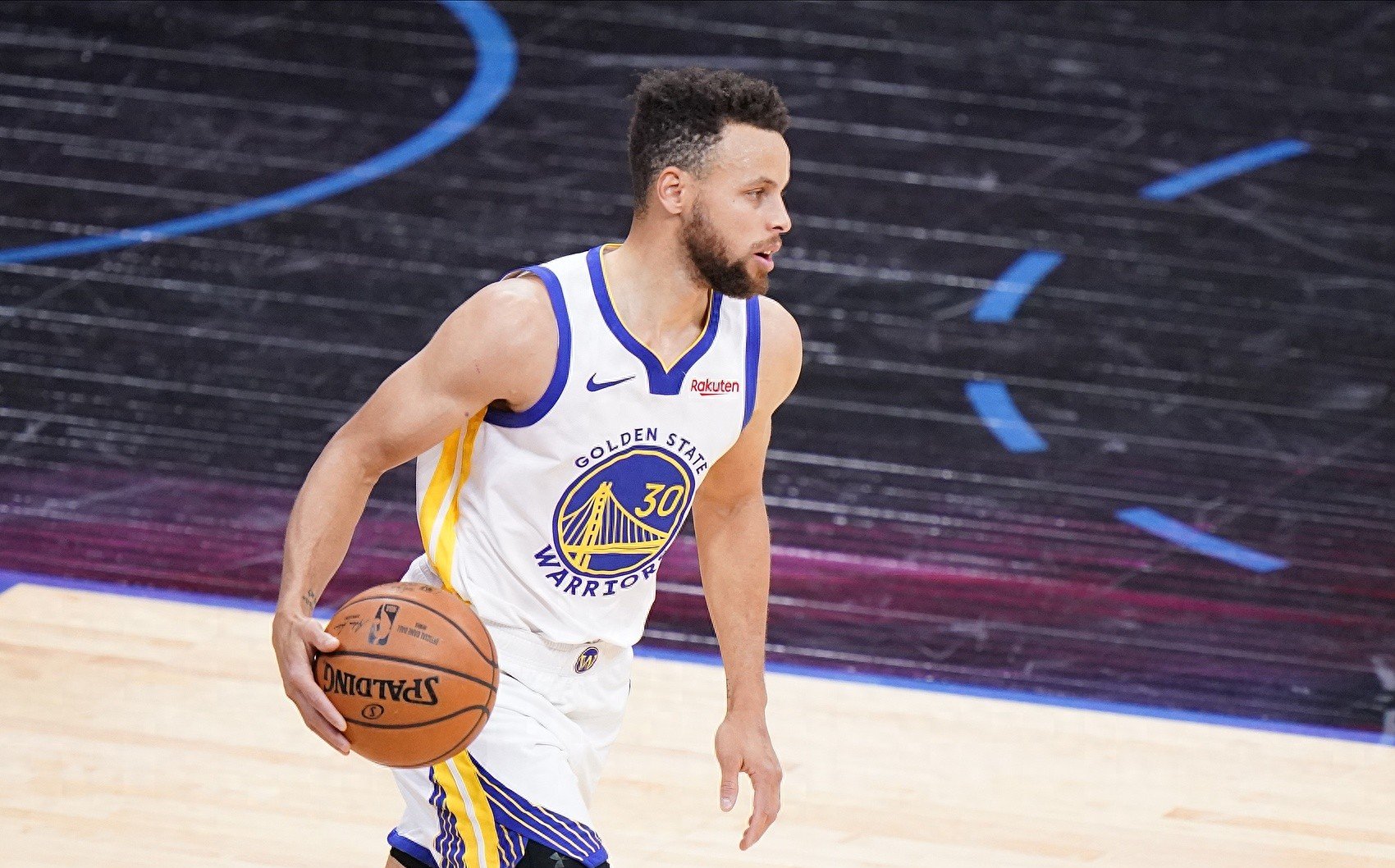 包含法国杯赛程吃紧，瓦伦西亚今夜状态回暖，更衣室稳定，赛季目标并未改变的词条-pg麻将胡